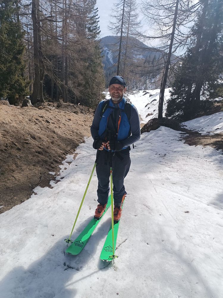 Hurá, už na pásech