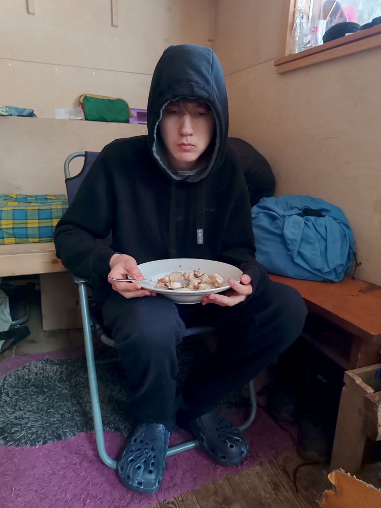 Včera to bylo náročný, ještě bych spal